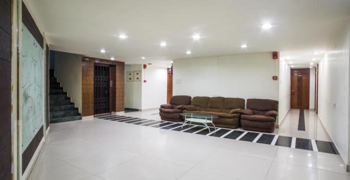 Hotel Mandakini Plaza Kanpur Exterior photo
