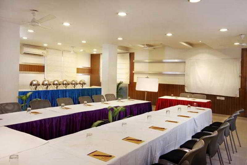 Hotel Mandakini Plaza Kanpur Facilities photo